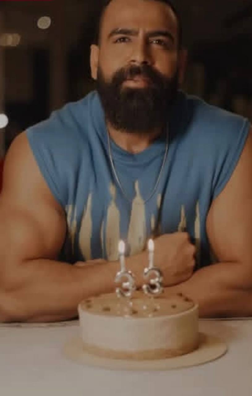 5929043876880957978
