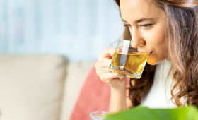 بهترین زمان مصرف چای سبز برای بهره‌مندی حداکثر از خواص آن چه زمانی است؟