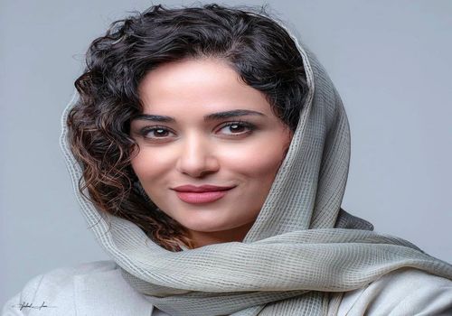جلوه‌ای خیره‌کننده از پریناز ایزدیار در عکس‌های جدیدش!