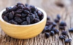تأثیر شگفت‌انگیز مویز بر حافظه و کاهش علائم واریس