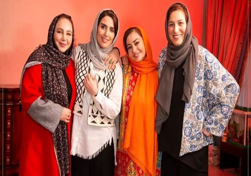 دو ستاره شام ایرانی: بهنوش بختیاری و رها خدایاری در یک مراسم دیده شدند!