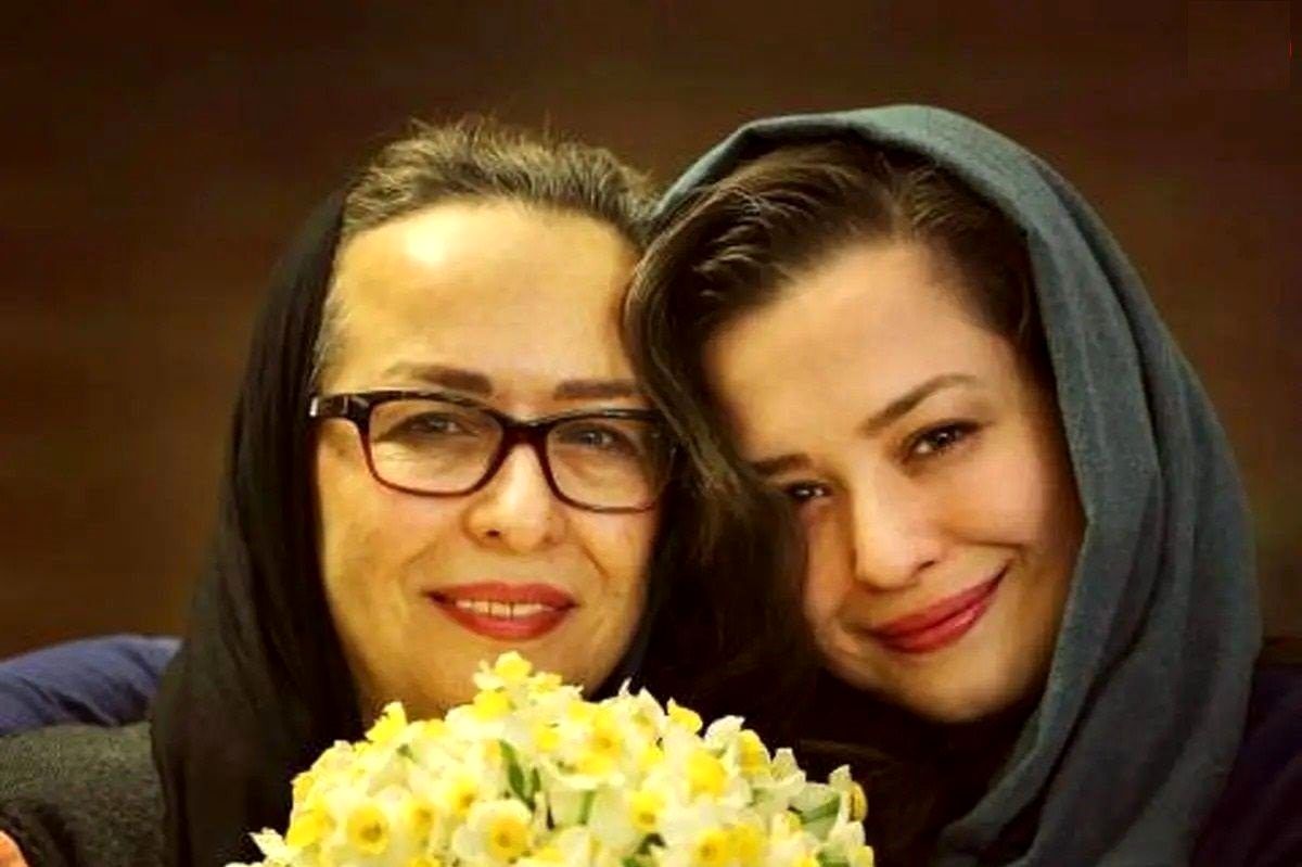 لحظه‌ای دلنشین: عکس مادر و دختری مهراوه شریفی‌نیا و آزیتا حاجیان!