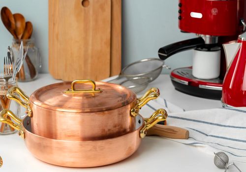 راز درخشش مس: ۷ روش ساده برای برق انداختن ظروف مسی