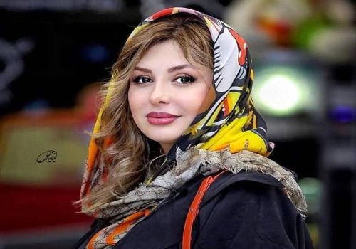 عکسی تازه منتشر شده از نیوشا ضیغمی و دخترش