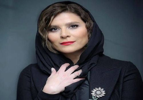 غروب دل‌انگیز سحر دولتشاهی در کنار دریا!