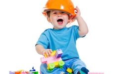 راهنمای انتخاب اسباب‌بازی‌های مناسب برای هر رده سنی؛ از کادوی تولد تا عیدی!