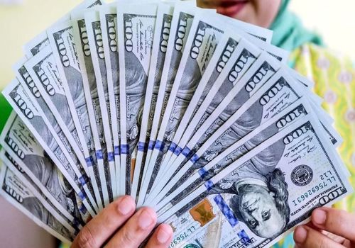 تب داغ ارز فروکش کرد: آیا دلار به کانال قبلی خود باز می‌گردد؟
