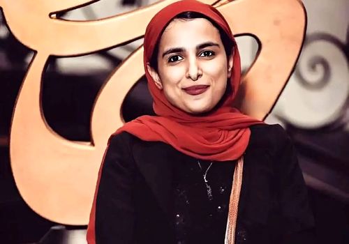 عذرخواهی نکردن زینب موسوی، ماجرای توهین به شاهنامه را دوباره داغ کرد!