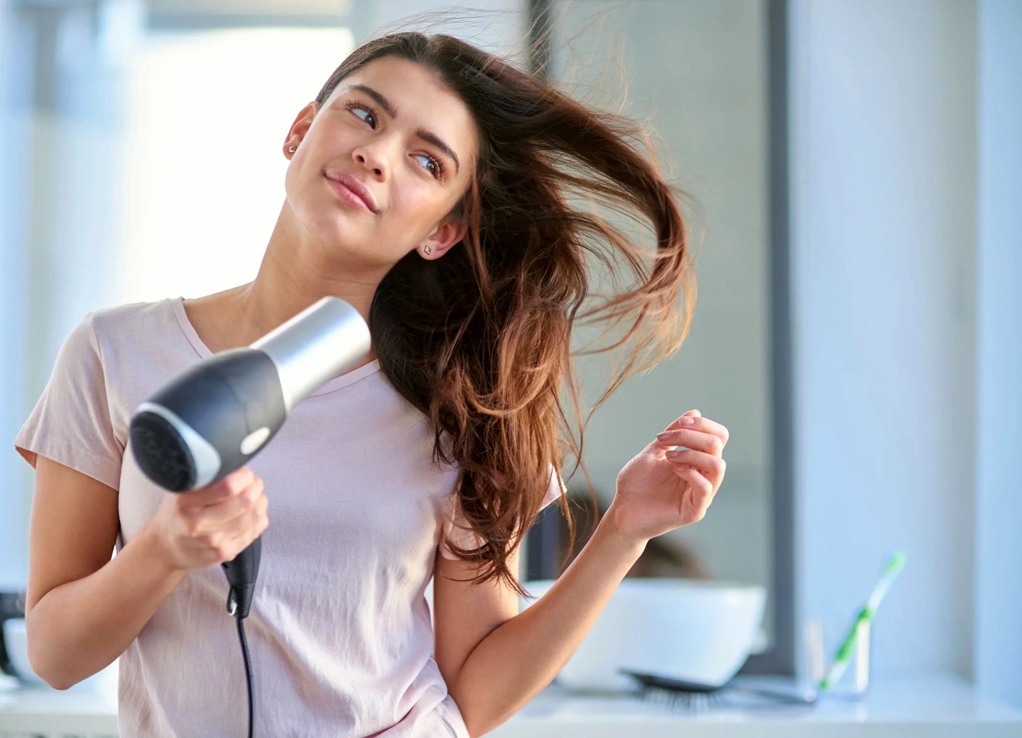 چه روشی برای خشک کردن مو مناسب شماست؟
