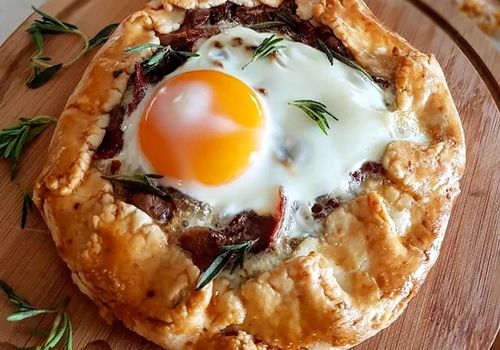 صبحونه فردا: لقمه قارچ و تخم مرغ به سبک کافه‌های لاکچری به ساده‌ترین شکل ممکن!