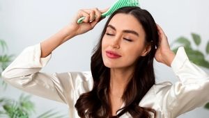 اشتباهات رایج مراقبت از مو: راهنمایی برای داشتن موهایی سالم و درخشان!