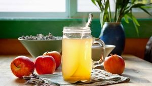 نوشیدنی معجزه‌گر برای لاغری سریع: سرکه سیب و زنجبیل!