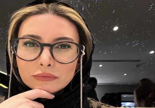 تصویر خبرساز فریبا نادری: ژست غیرمنتظره "پری‌سیما" در فضای مجازی!