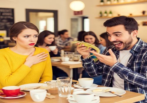 7 اشتباهی که در اولین قرار ملاقات نباید انجام دهید تا به قرار دوم برسید!