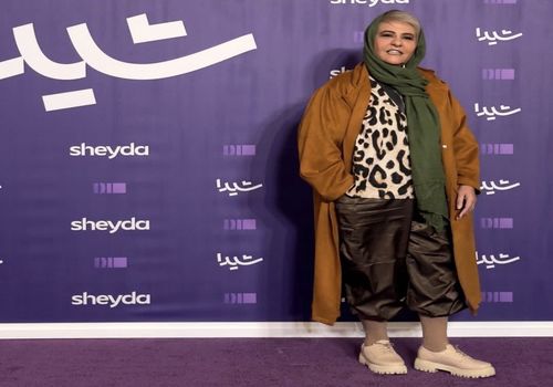حضور بازیگران در مراسمی در تالار وحدت؛ از حضور علی اوجی تا استایل عجیب رابعه اسکویی