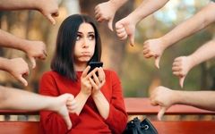 از «دوست مجازی» تا «رفیق واقعی»: چطور شبکه‌های اجتماعی روابط ما را تغییر داده‌اند؟
