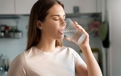 خداحافظی با میکروپلاستیک‌ها: راهی ساده برای تصفیه آب آشامیدنی