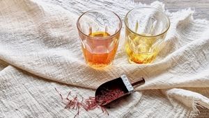 راز رنگ و عطر زعفران کجاست؟ آب جوش یا تکه‌های یخ؟!