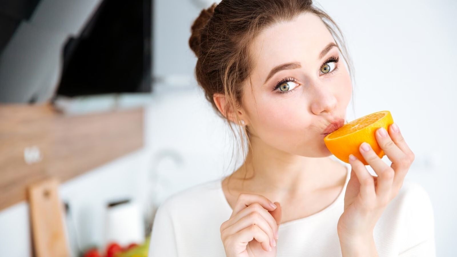 ۹ دلیل علمی و اثبات شده برای اینکه هر روز پرتقال بخورید!
