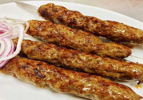ناهار امروز: سفر به طعم‌های آسیای مرکزی با گوشت لذیذ و آبدار و ترکیب بی‌نظیر ادویه‌ها!