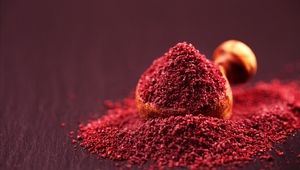 فراتر از چاشنی کباب: کشف خواص شگفت‌انگیز سماق!