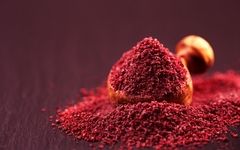 فراتر از چاشنی کباب: کشف خواص شگفت‌انگیز سماق!