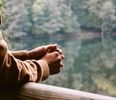 چهار رازی که بهتر است نزد خود نگه دارید: کلید افزایش اعتبار و آرامش در روابط اجتماعی
