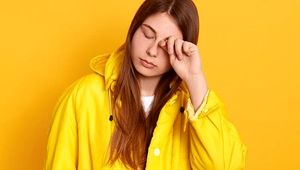 حساسیت چشم در فصل بهار؛ برای حساسیت چشم چی خوبه؟