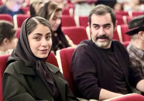 استایل همیشگی شهاب حسینی و همسر دومش در مراسم‌ها: انتخابی هوشمندانه یا سلیقه‌ای خاص؟