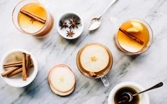 نوشیدنی کافه‌ای به سبک خانگی با عطر بهار؛ کم‌هزینه و دلپذیر