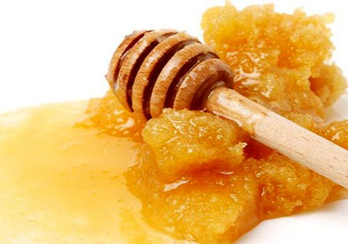 روش تشخیص عسل طبیعی: چجوری شکرک رو از بین ببرم که خواص عسل حفظ بشه؟