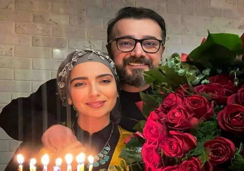 عکس بارداری مونا کرمی و سپند امیرسلیمانی: شمارش معکوس برای "حامی" در تیر ماه!