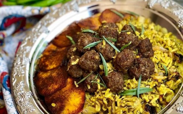 ناهار امروز: طرز تهیه ریحان پلو با گوشت؛ غذایی خوش عطر و طعم