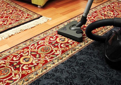 درخشش فرش‌های دستباف: راهنمای جامع نگهداری و تمیز کردن