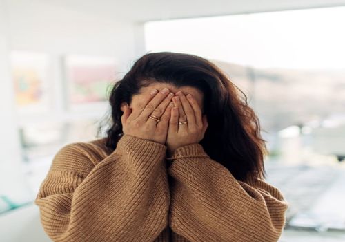 افرادی که اعتماد به نفس شما را نابود می‌کنند
