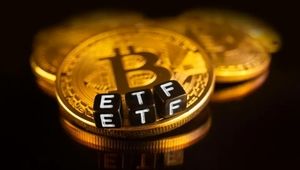 نقش صندوق‌های ETF در افزایش قیمت بیت کوین در سال 2025