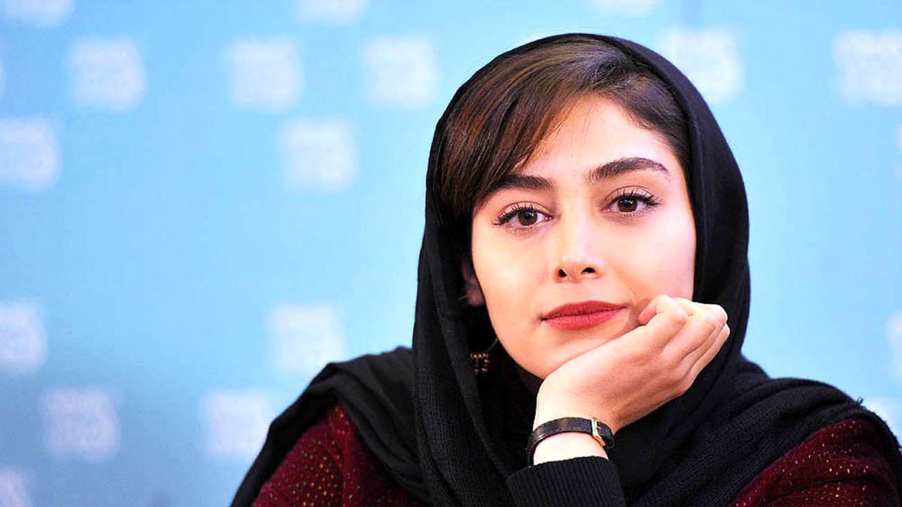 دیبا زاهدی، ستاره‌ای در شب اکران «رخ»