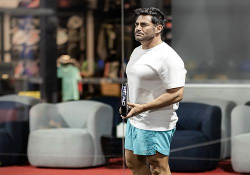 پاسخ محمدرضا گلزار به طعنه هوتن شکیبا درباره سبک زندگی لاکچری‌اش!