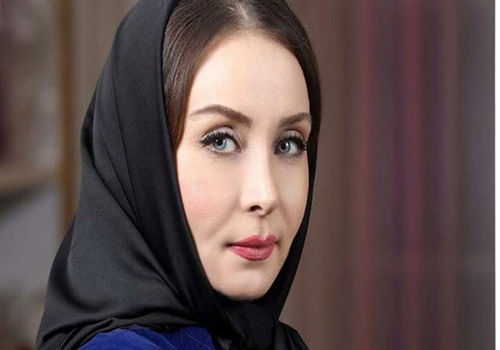 استایل خاص حدیث فولادوند «همسر سابق رامبد شکرآبی» در آستانه 50 سالگی