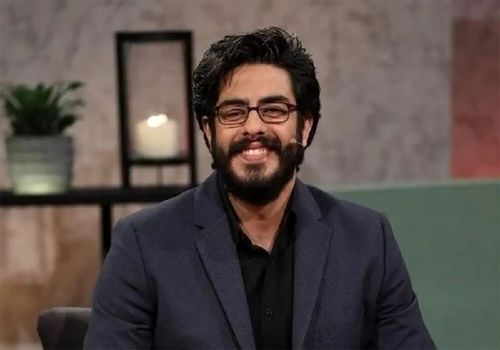 «تاسیان» و یک قاب دیدنی؛ پوریا شکیبایی در کنار مهران مدیری و مهسا حجازی