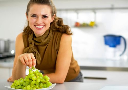 لاغری با انگور: فواید و روش مصرف