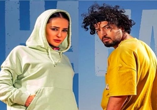 الناز حبیبیِ سریال جان سخت در کنار برادرش