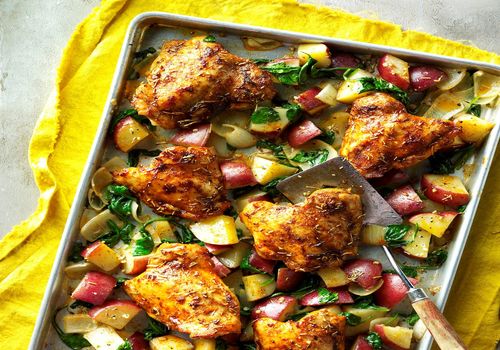 ناهار امروز: طرز تهیه خوشمزه‌ترین خوراک مرغ در فر