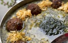 عصرونه امروز: آش برگ مو؛ طعم بهار در سفره شما!