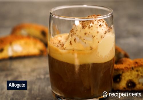 ویدیو: اولین بار کی به ذهنش رسید بستنی رو بریزه تو قهوه؟