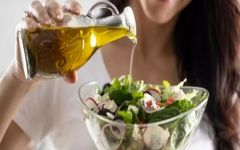 آیا روغن زیتون می‌تواند به افزایش وزن شما کمک کند؟ یافته‌های جدید محققان