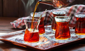 با جایگزین‌های سالم و خوشمزه برای قند و شکر، از چای خود بدون نگرانی لذت ببرید!