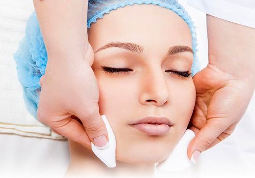 پاکسازی پوست و هر آن چه باید درمورد این روش درمانی بدانید