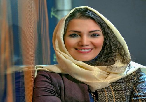 خاطره بازی الهام پاوه‌نژاد در کنار دوستانش
