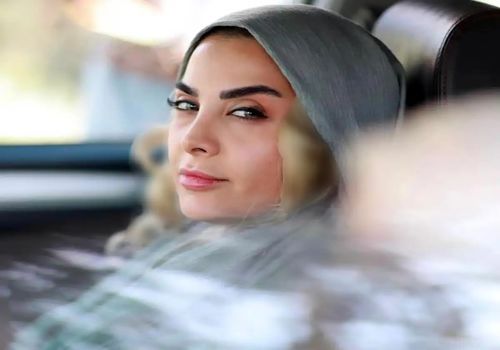 عکس‌های تازه منتشر شده از همسر ارسطو عامل